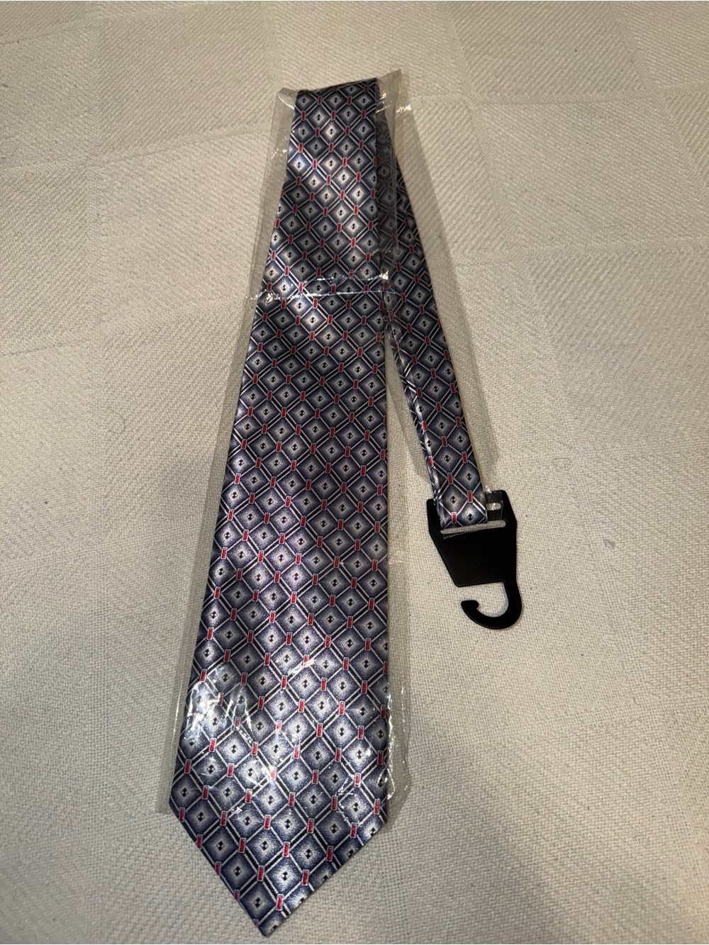 Fulei Classic Geometric Pattern Men's Tie in Navy and Red